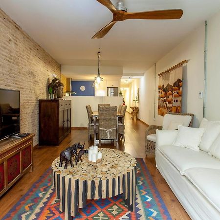 Luxurious & Alluring Home In Historic Town バレンシア エクステリア 写真